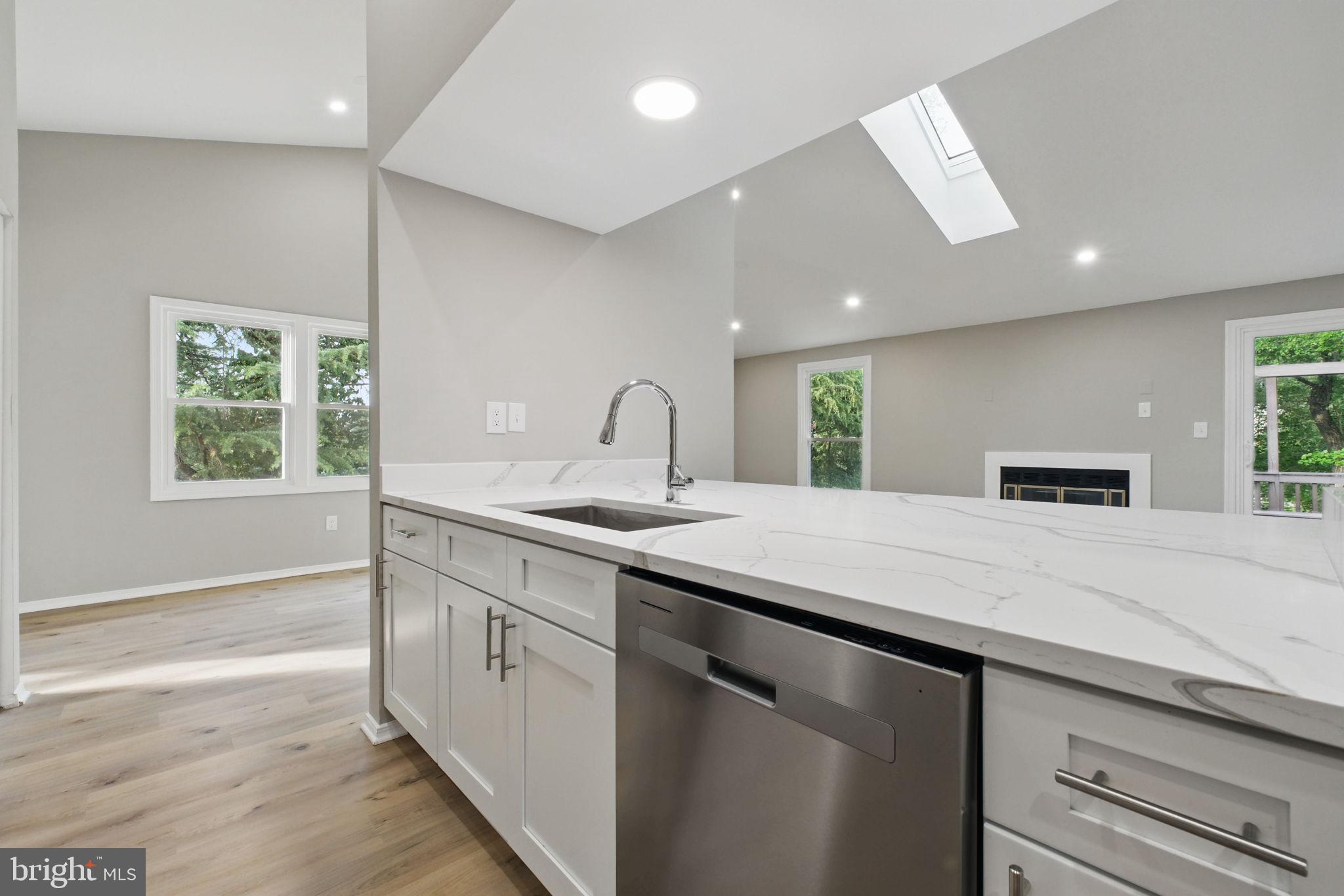 RIVER BEND - Residential