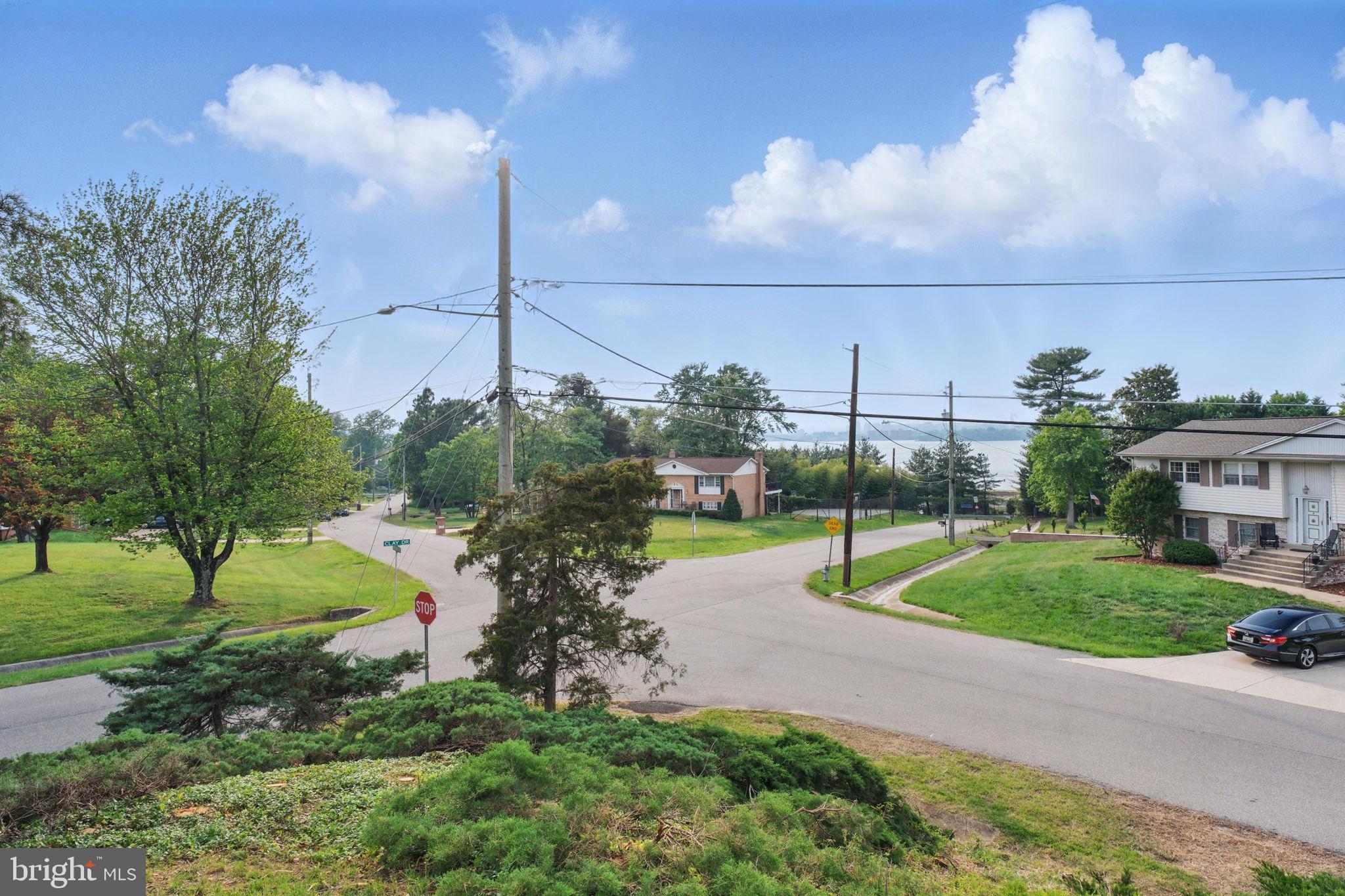 RIVER BEND - Residential