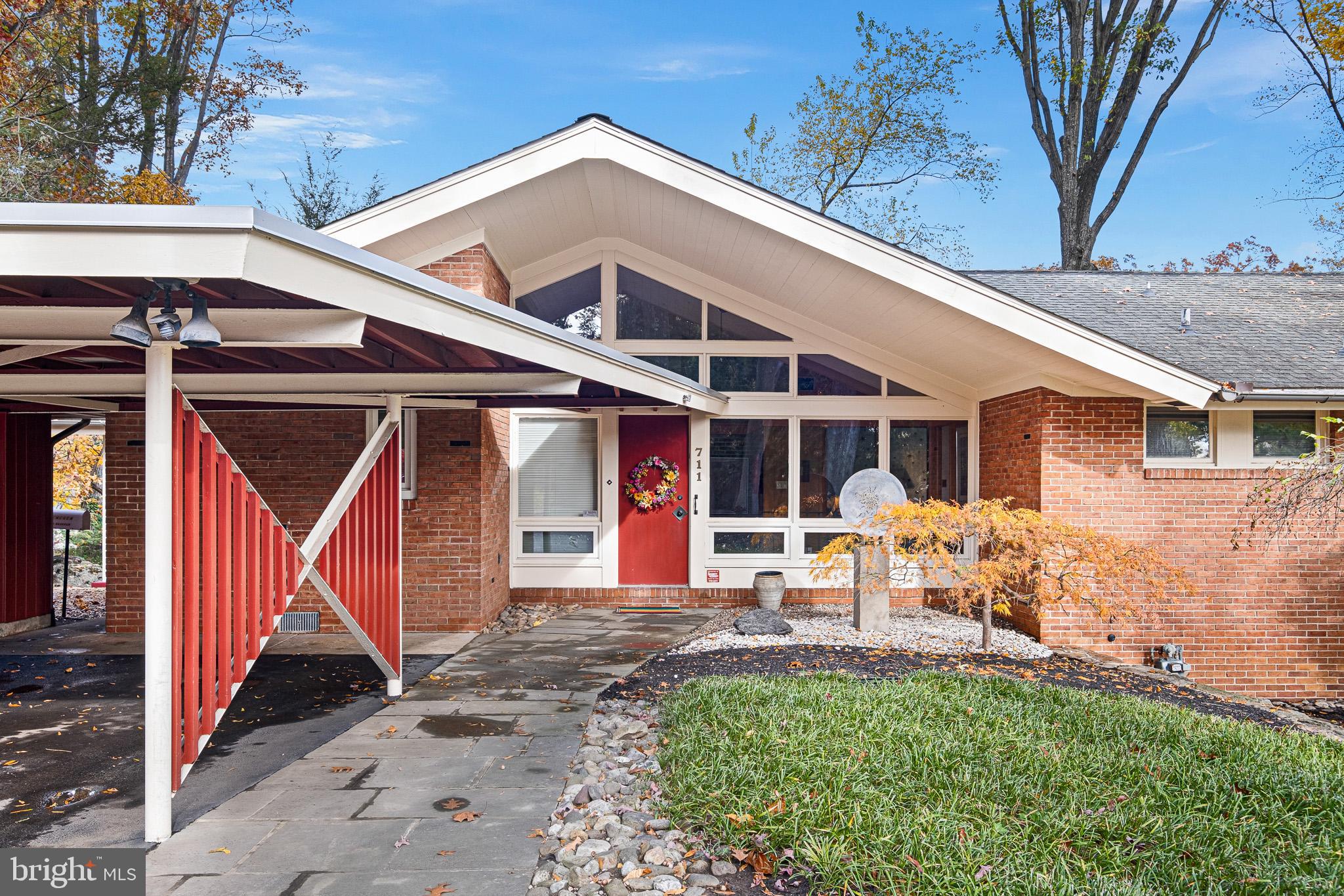 711 COVERLY ROAD