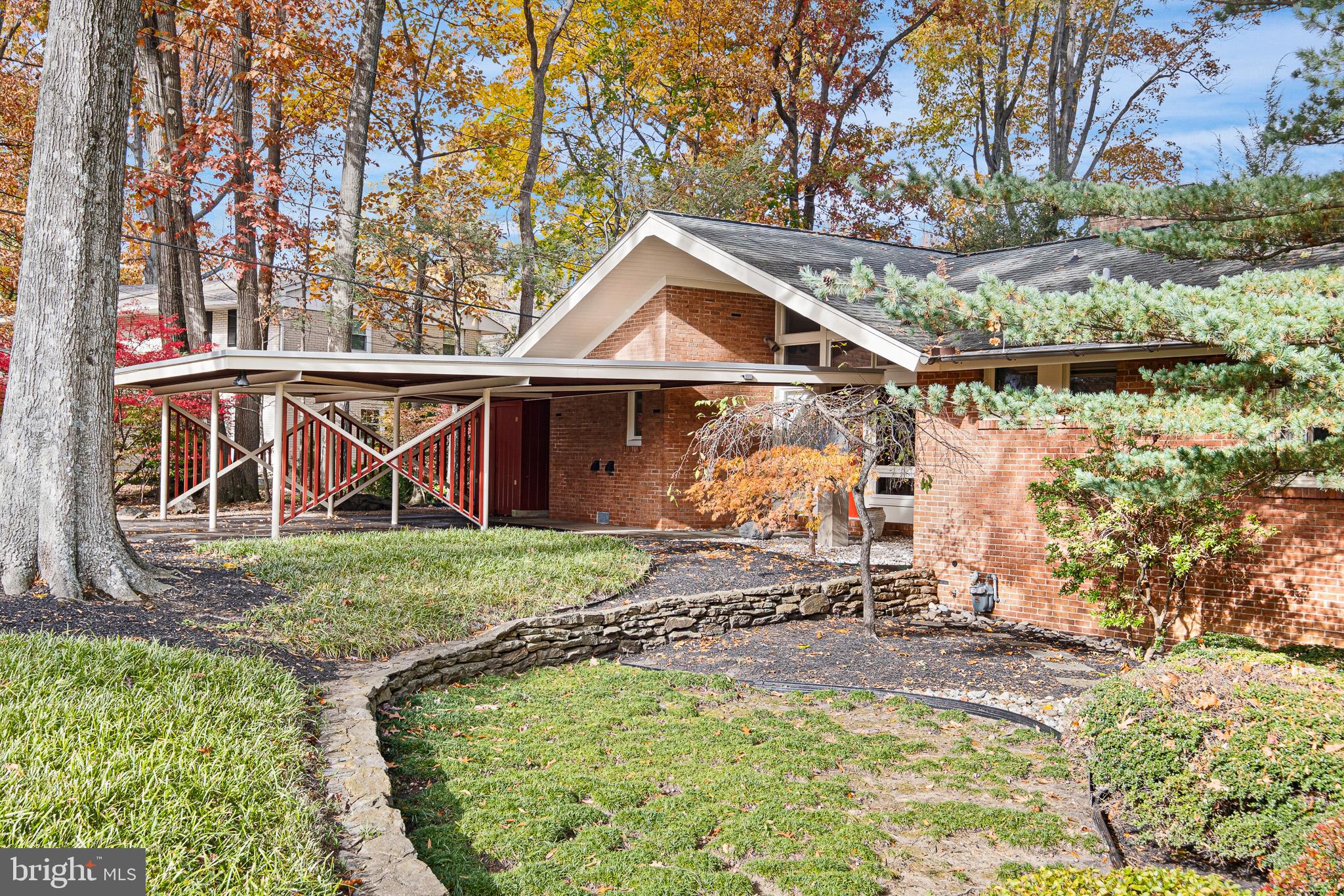 711 COVERLY ROAD