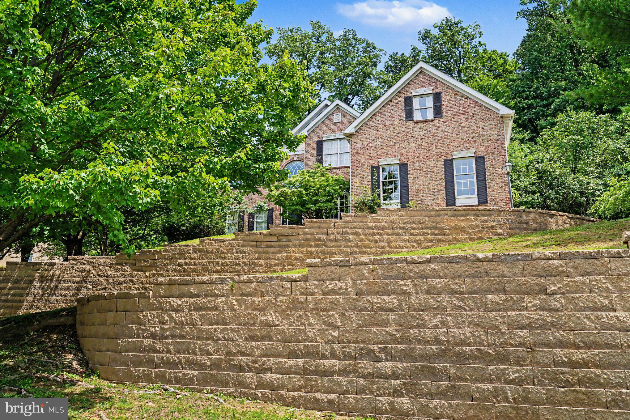 505 SPRINGVIEW LANE