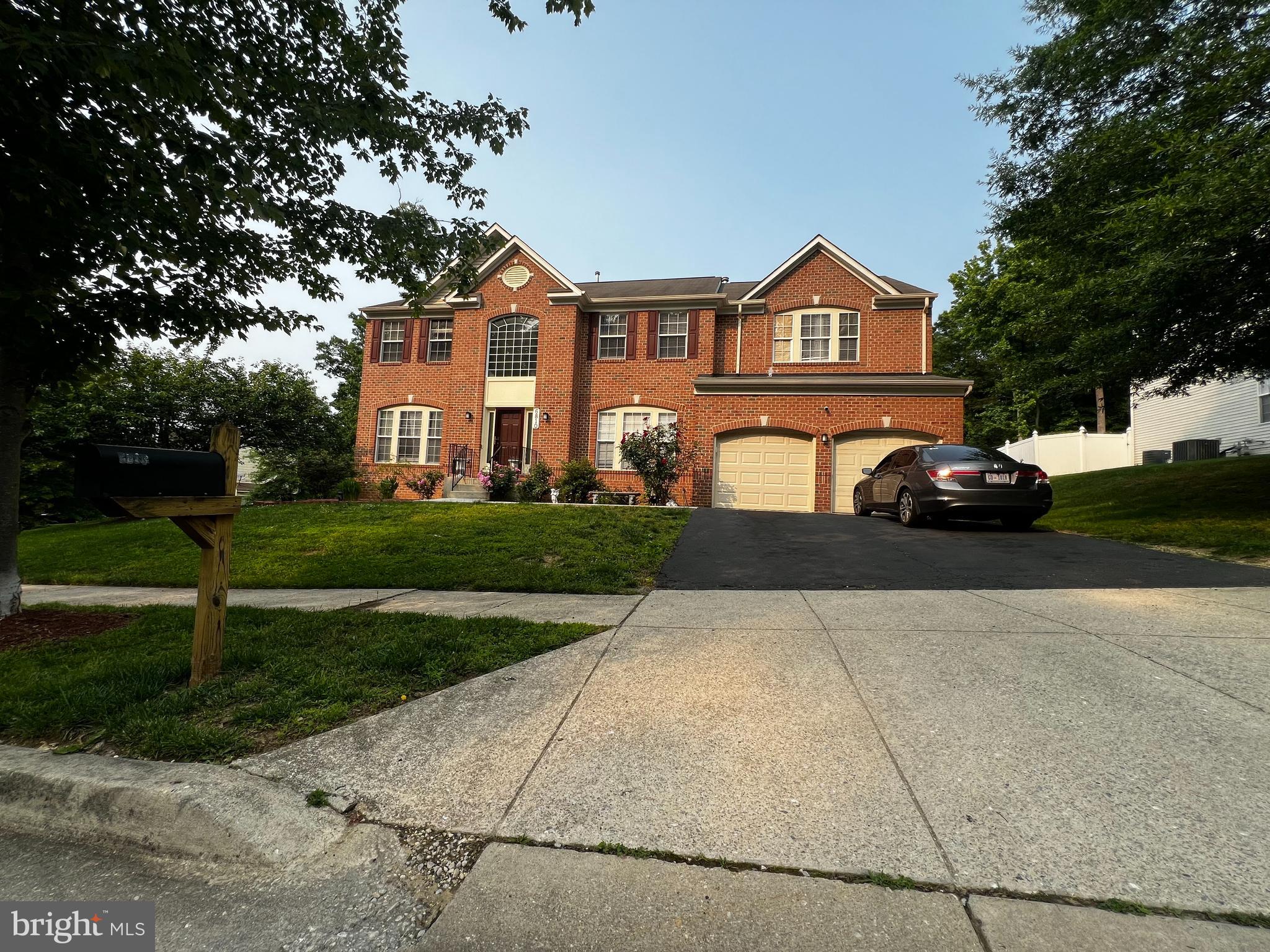6810 ASHLEYS CROSSING COURT