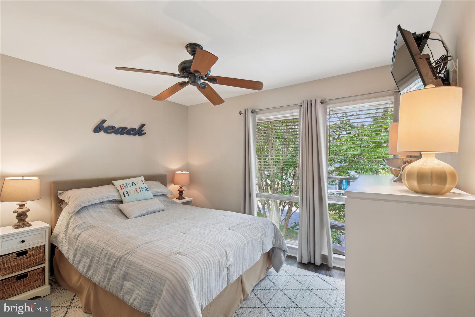 SEA COLONY WEST - Residential