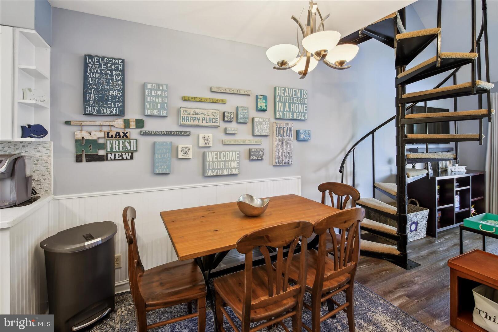 SEA COLONY WEST - Residential