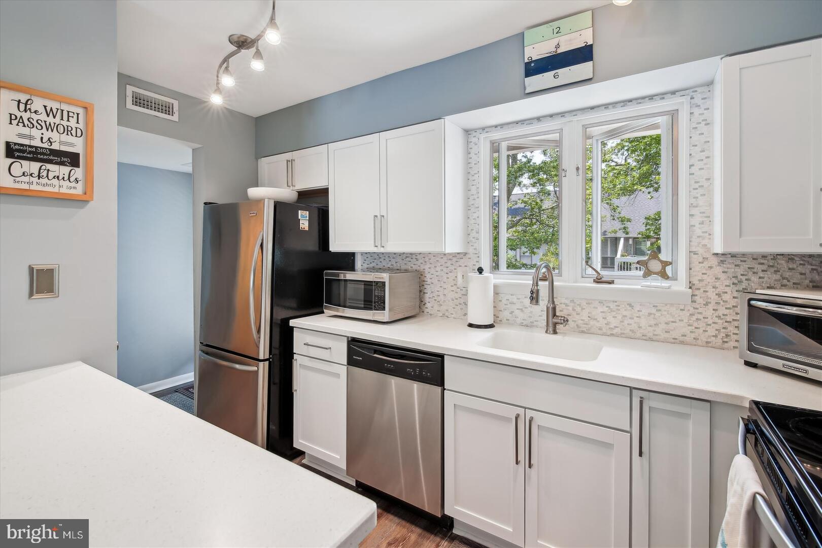 SEA COLONY WEST - Residential