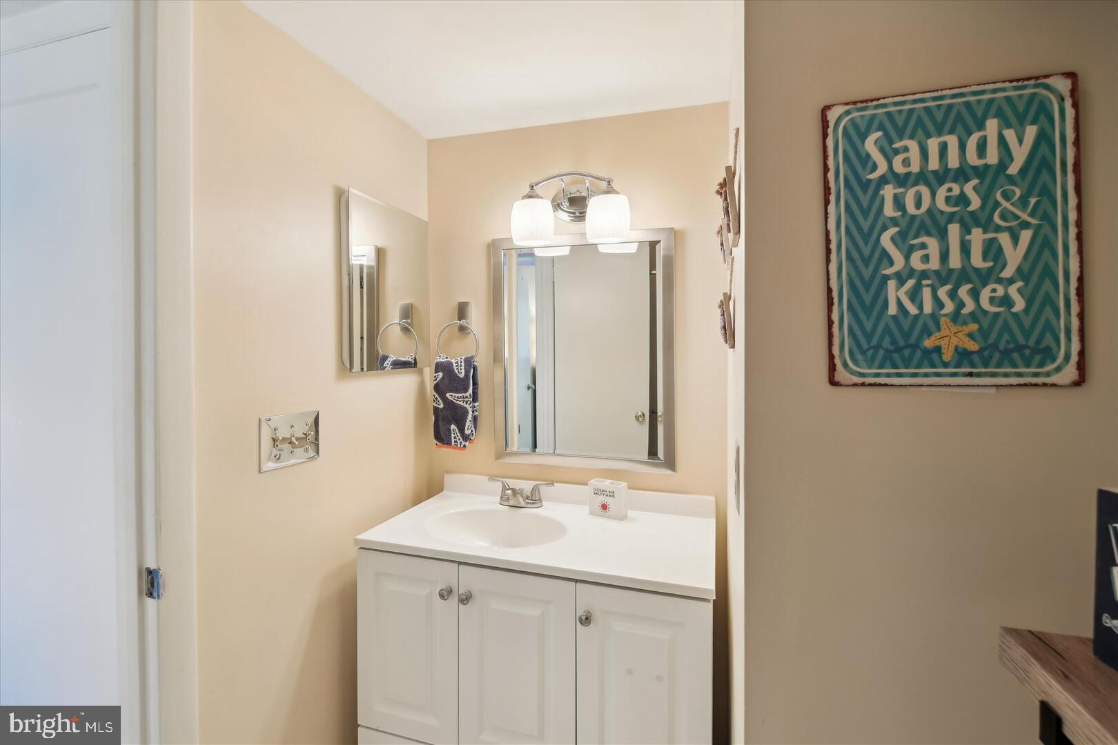 SEA COLONY WEST - Residential