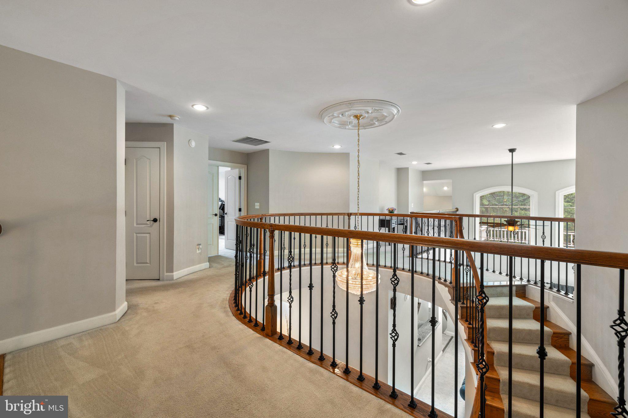 RIVER CREEK - Residential