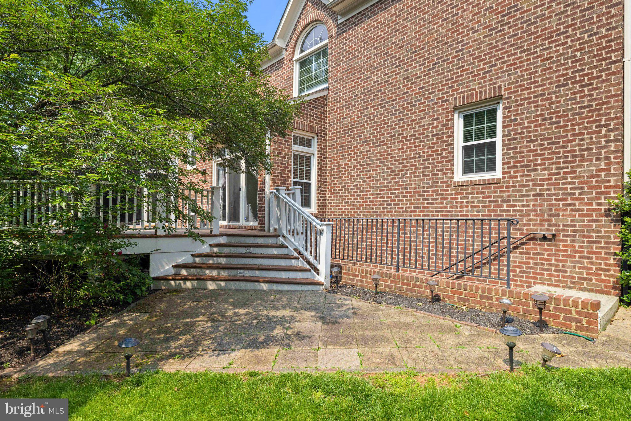 RIVER CREEK - Residential