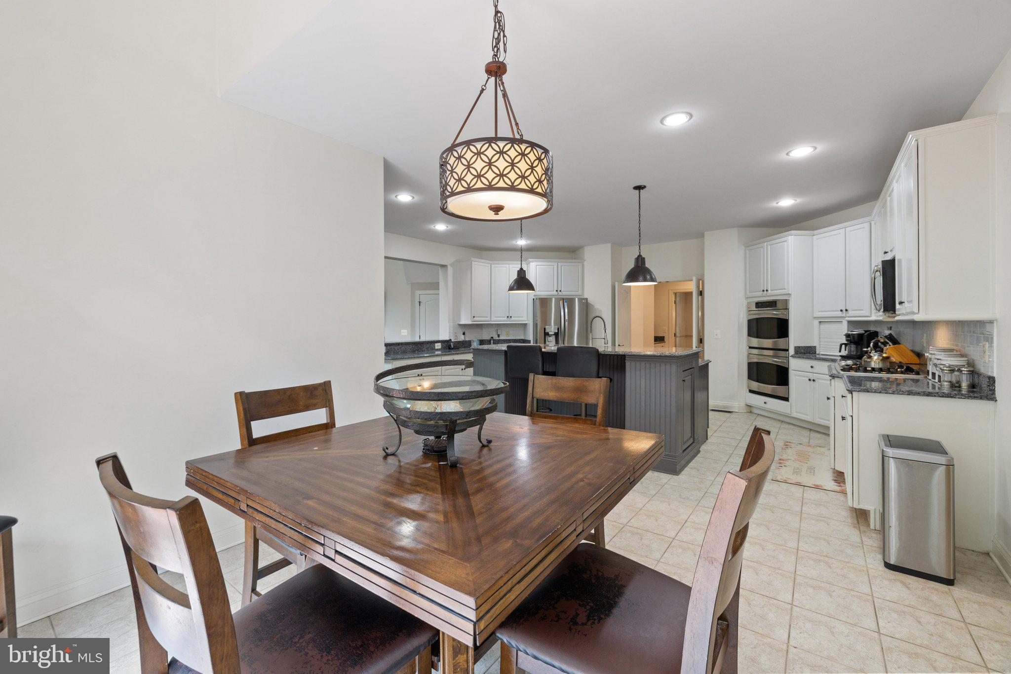 RIVER CREEK - Residential