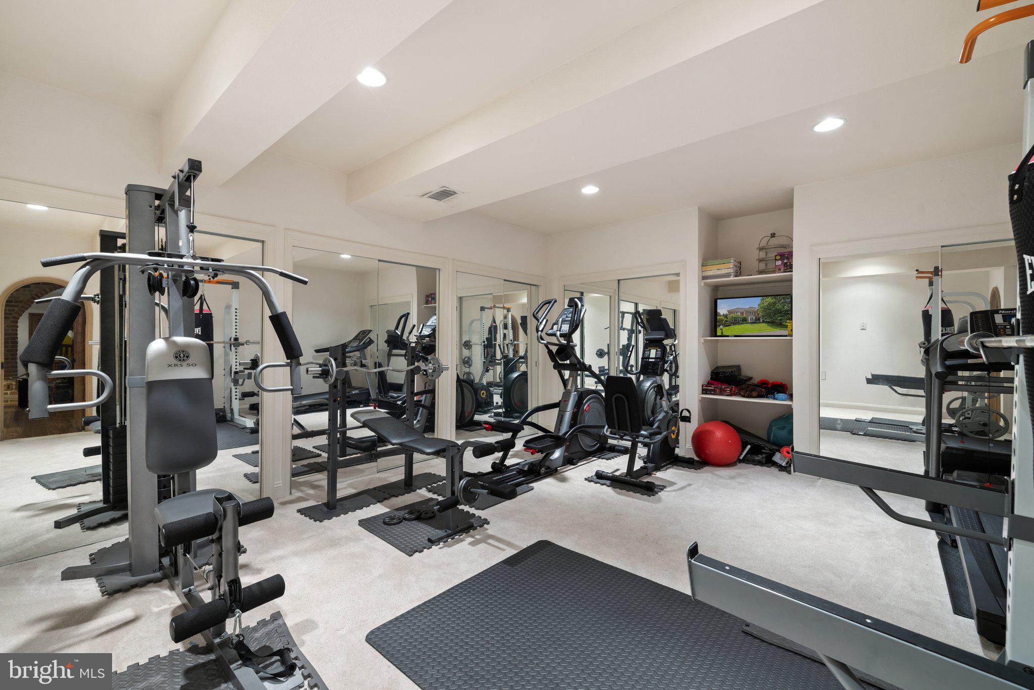 RIVER CREEK - Residential