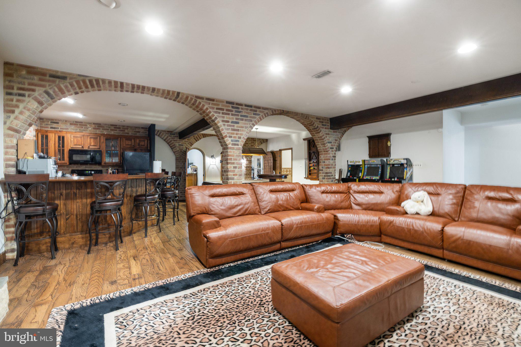 RIVER CREEK - Residential