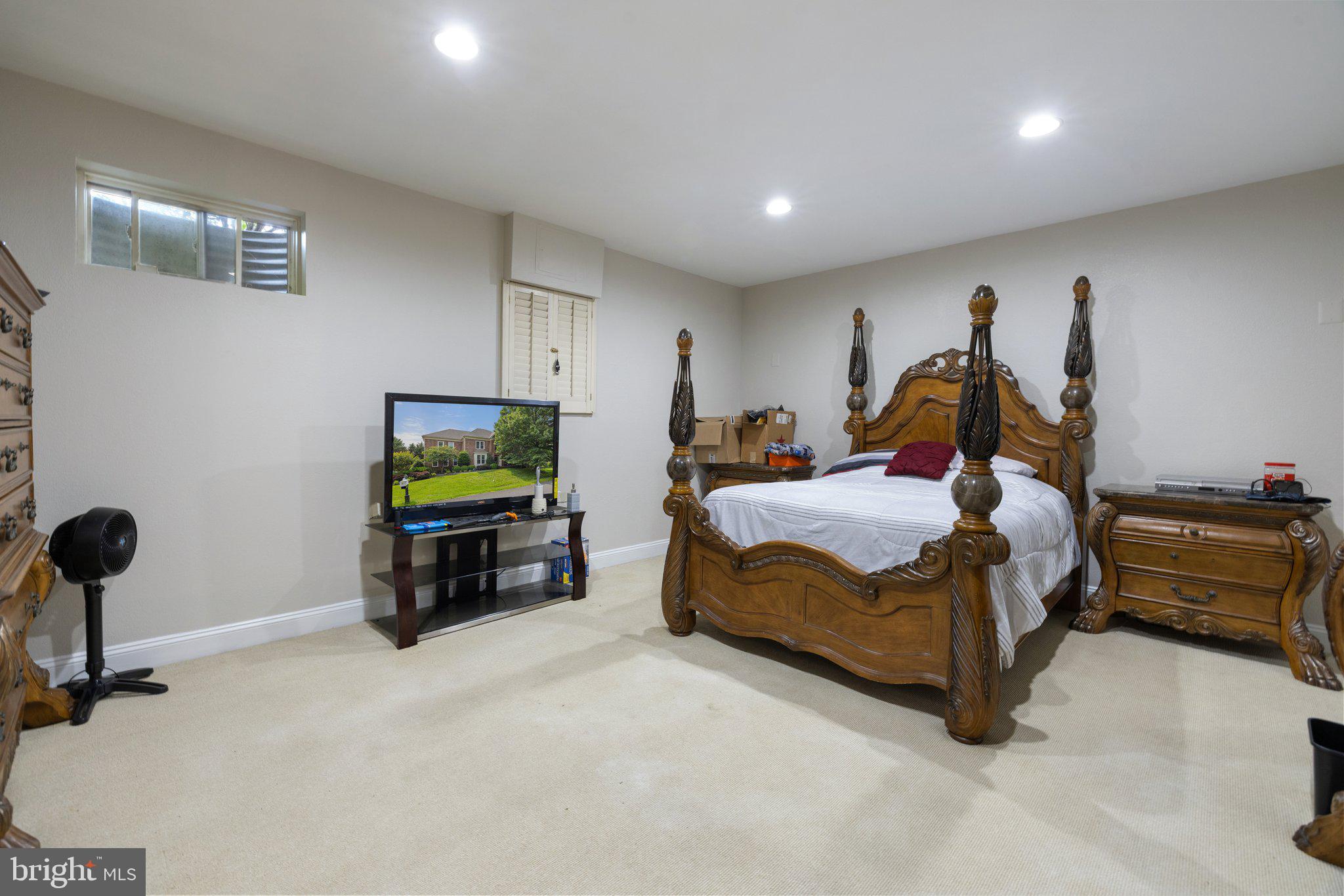 RIVER CREEK - Residential