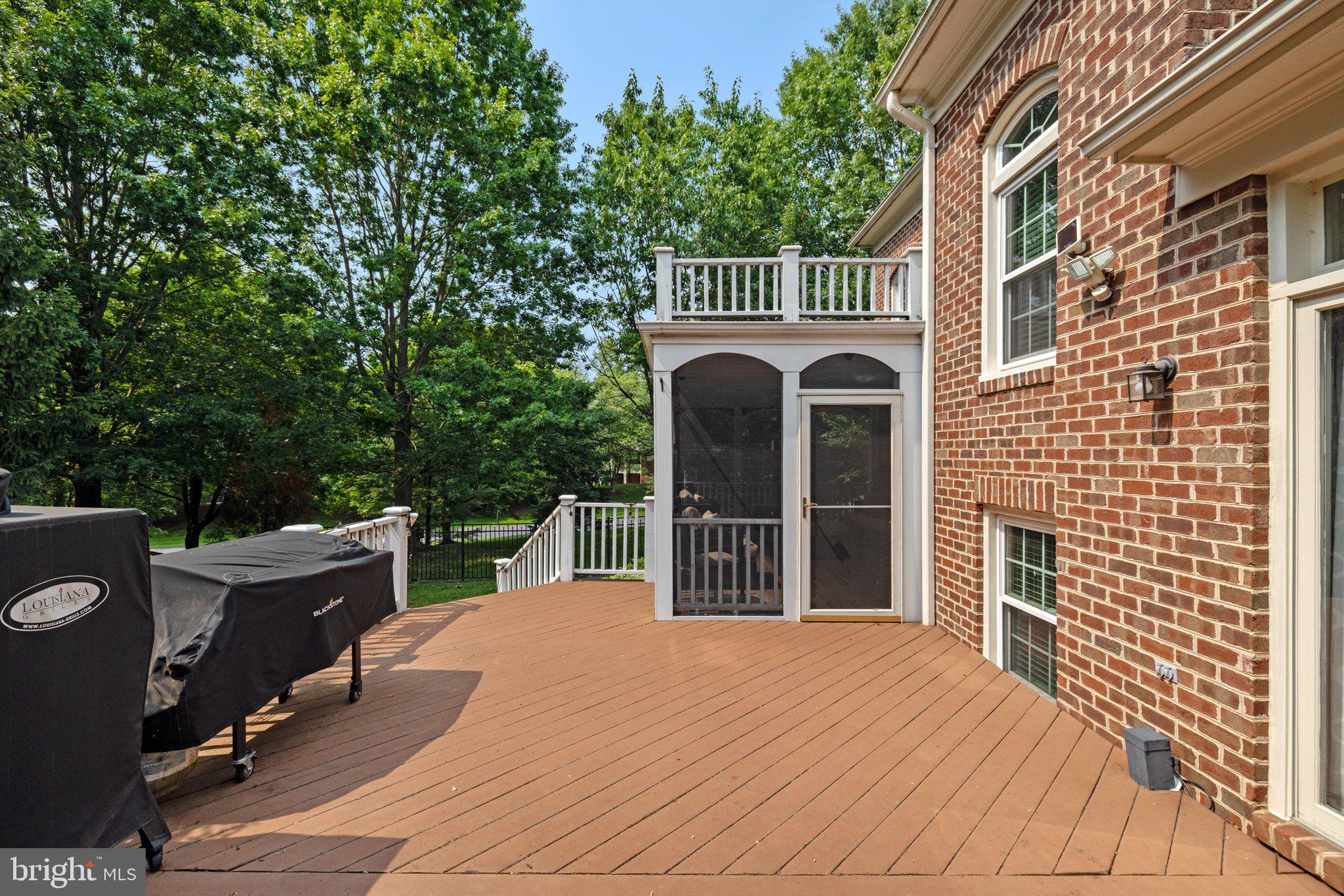 RIVER CREEK - Residential