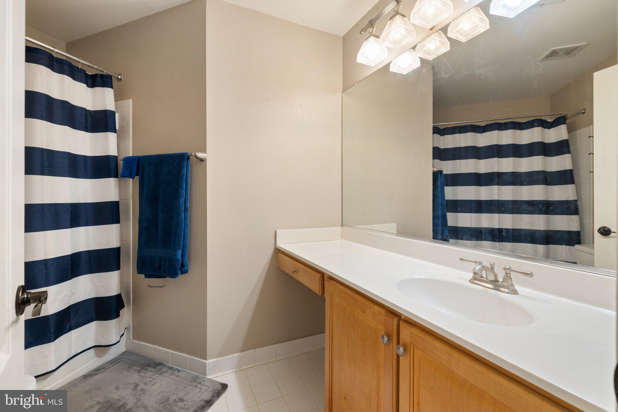 RIVER CREEK - Residential