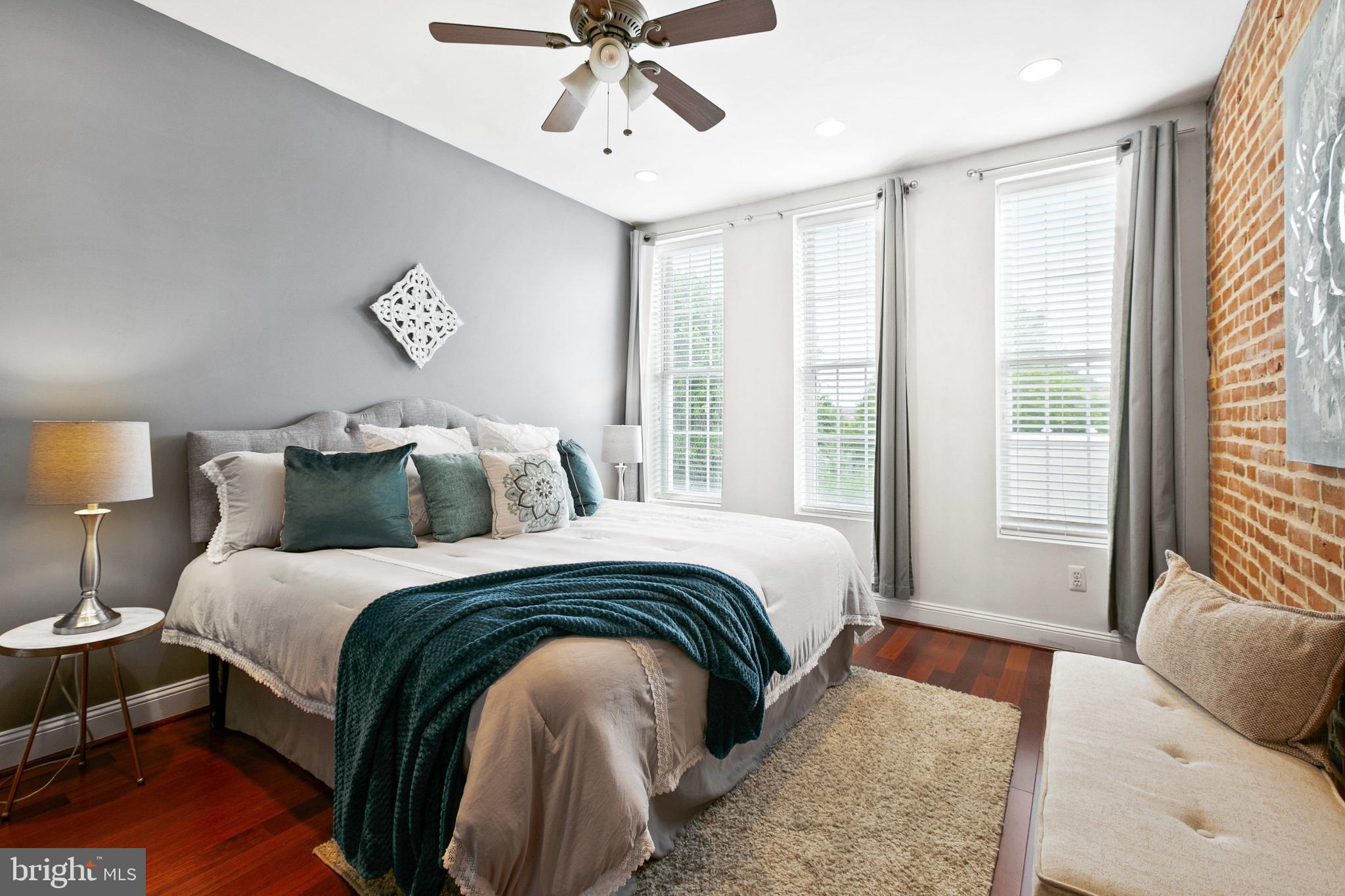 RIVERSIDE - Residential