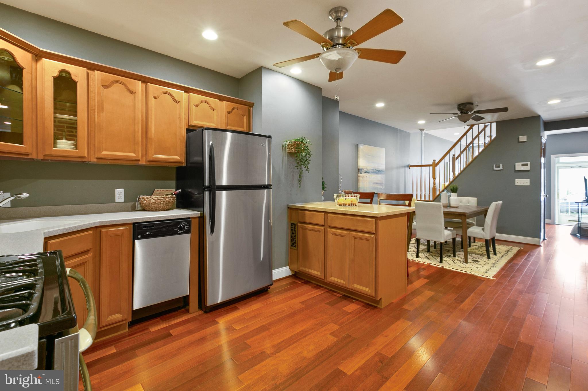 RIVERSIDE - Residential