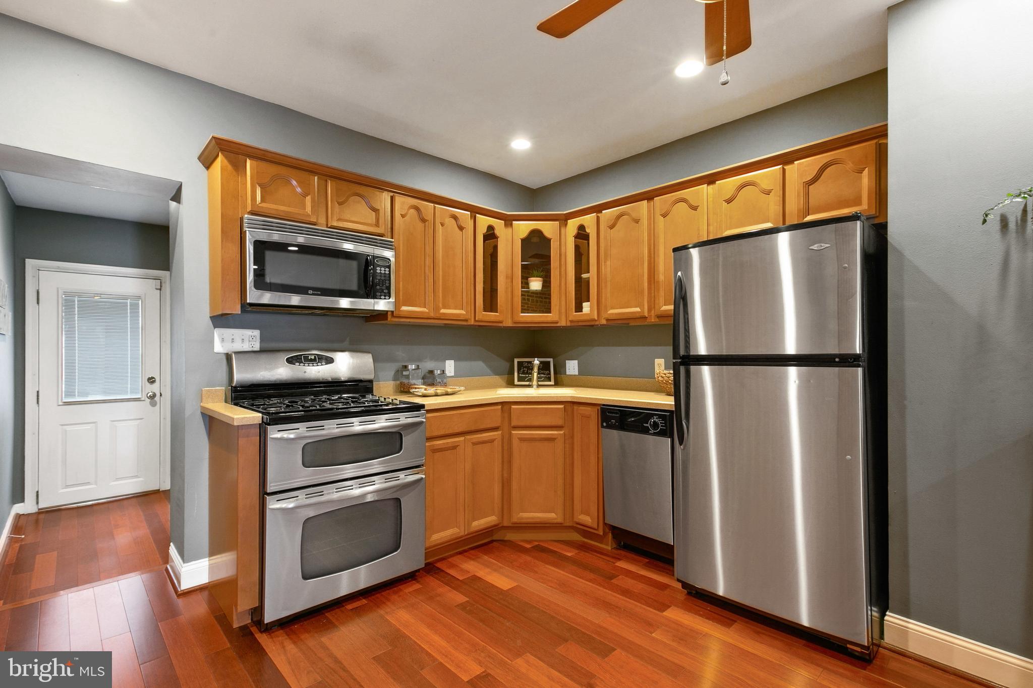 RIVERSIDE - Residential