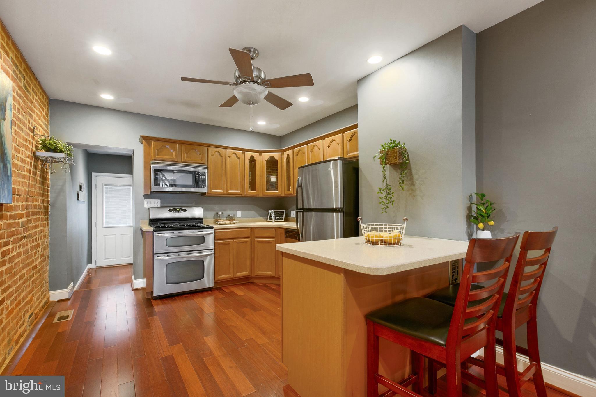 RIVERSIDE - Residential