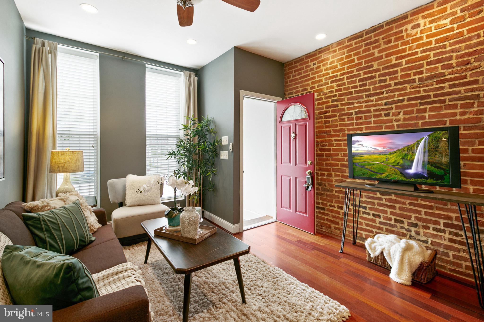 RIVERSIDE - Residential