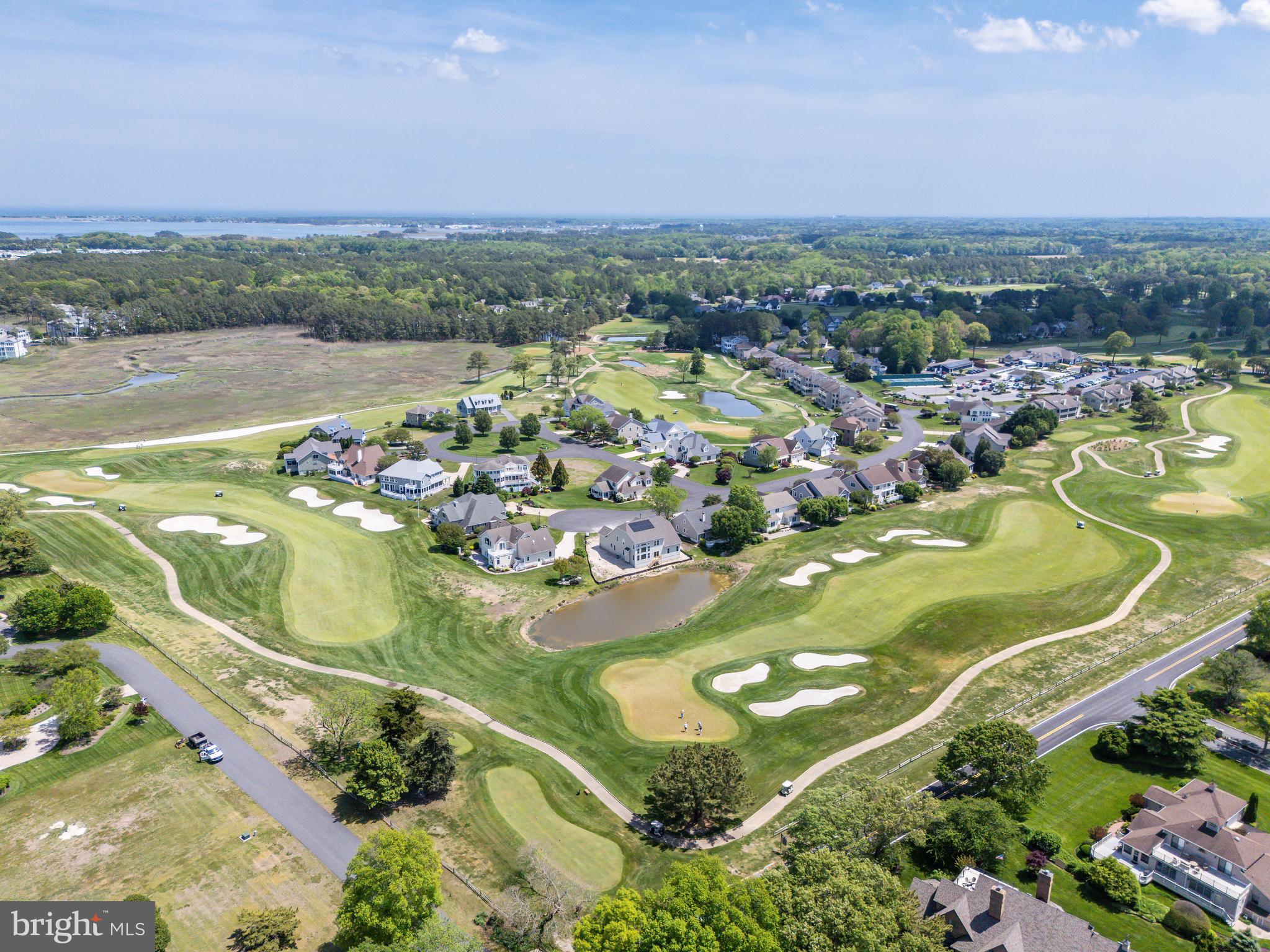 FAIRWAY VILLAS - Residential