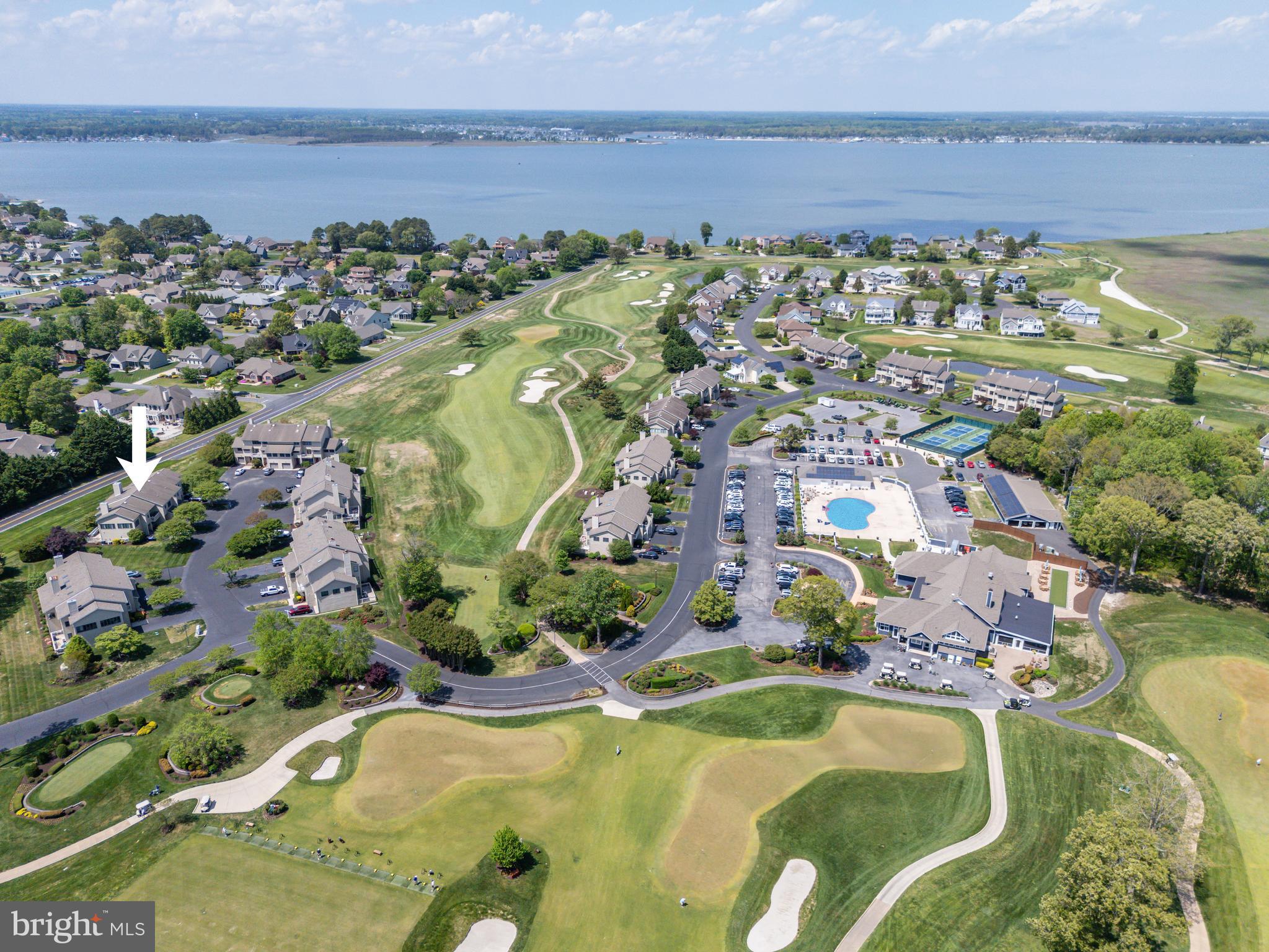 FAIRWAY VILLAS - Residential