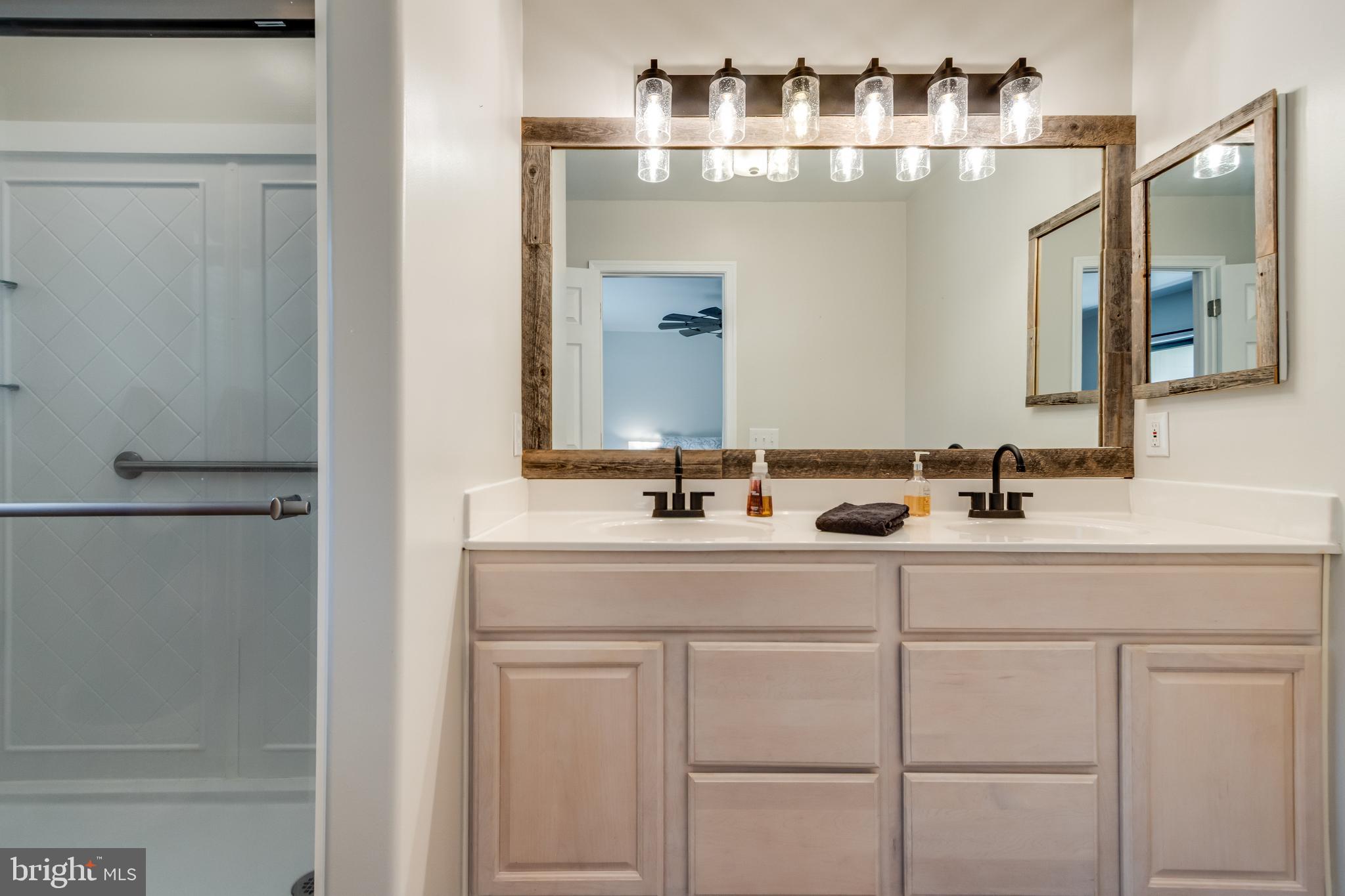 FAIRWAY VILLAS - Residential