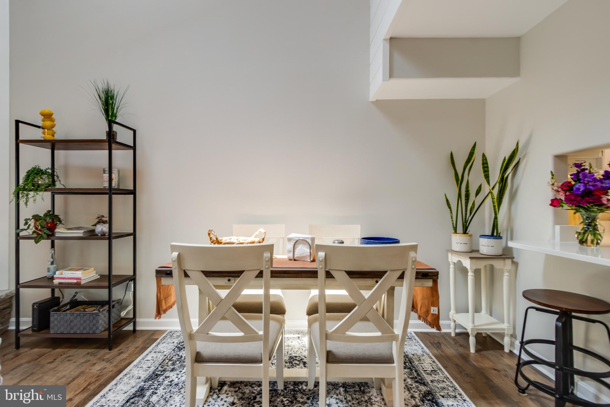 FAIRWAY VILLAS - Residential