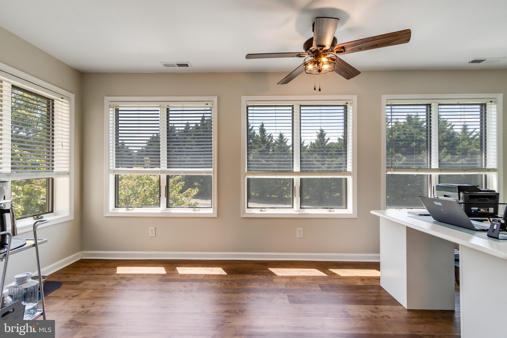 FAIRWAY VILLAS - Residential