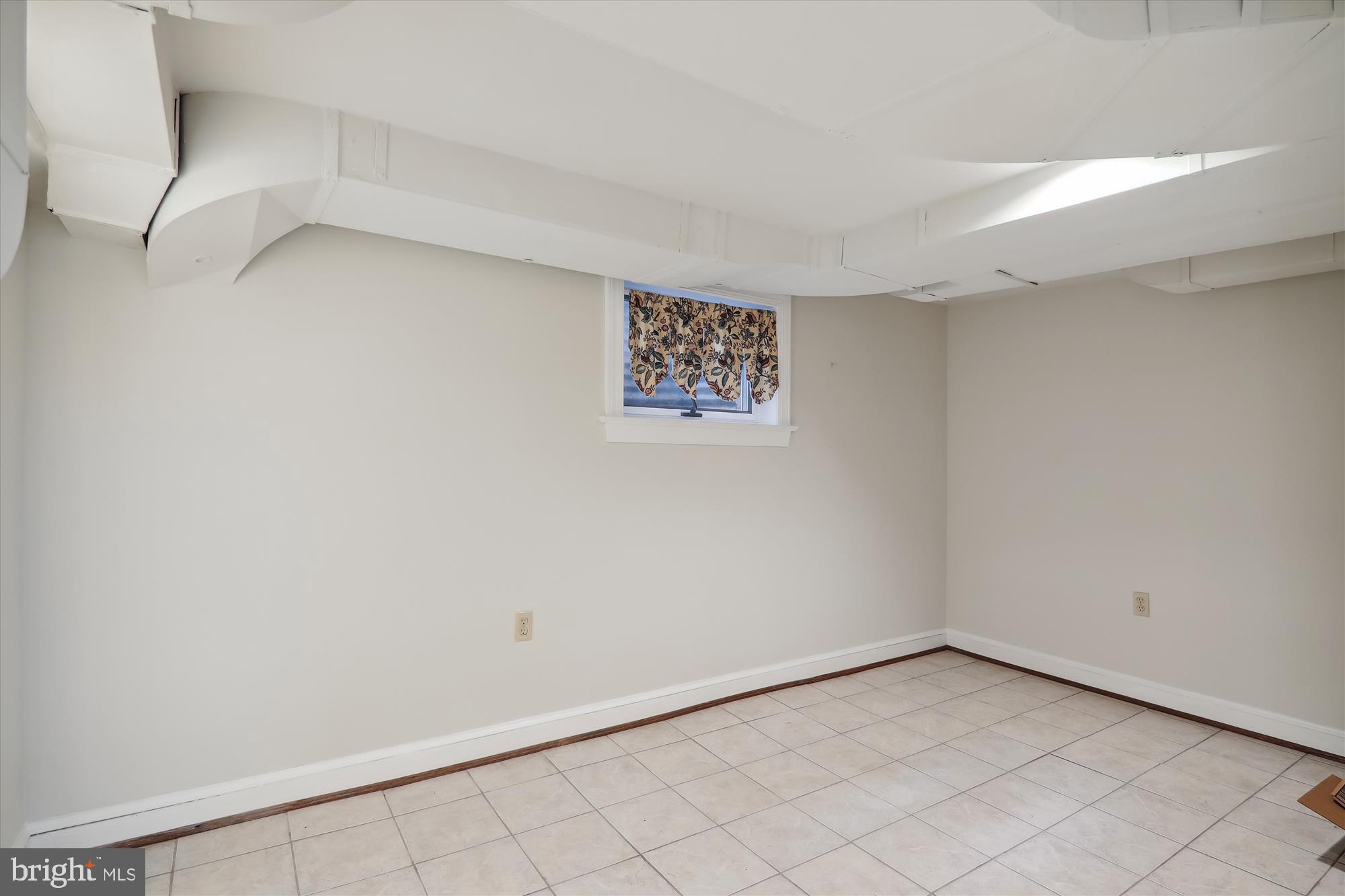 WESTMORELAND HILLS - Residential