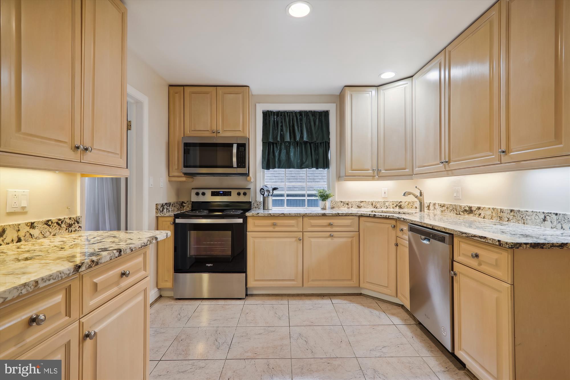 WESTMORELAND HILLS - Residential