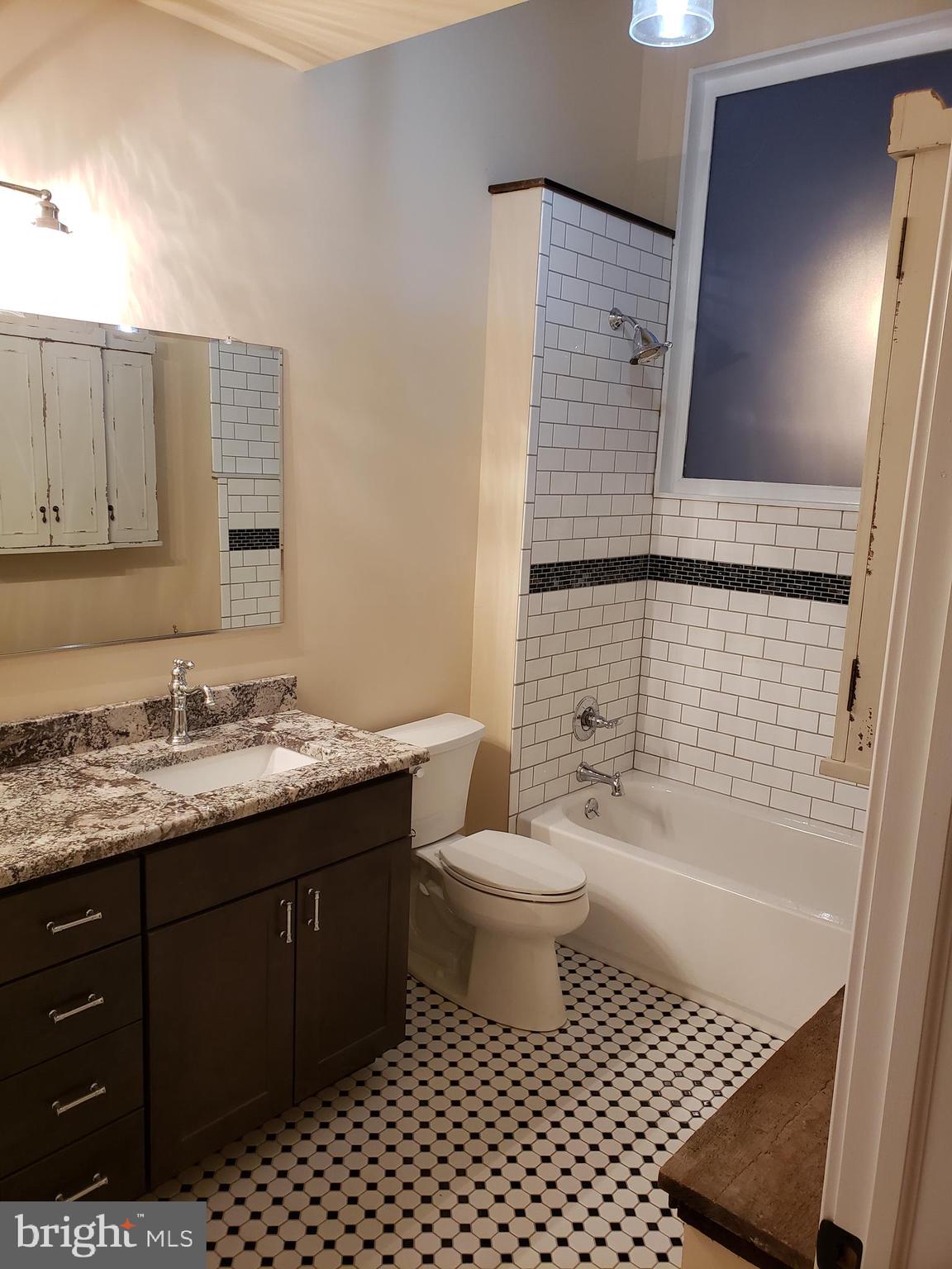 DOYLESTOWN BORO - Residential Lease