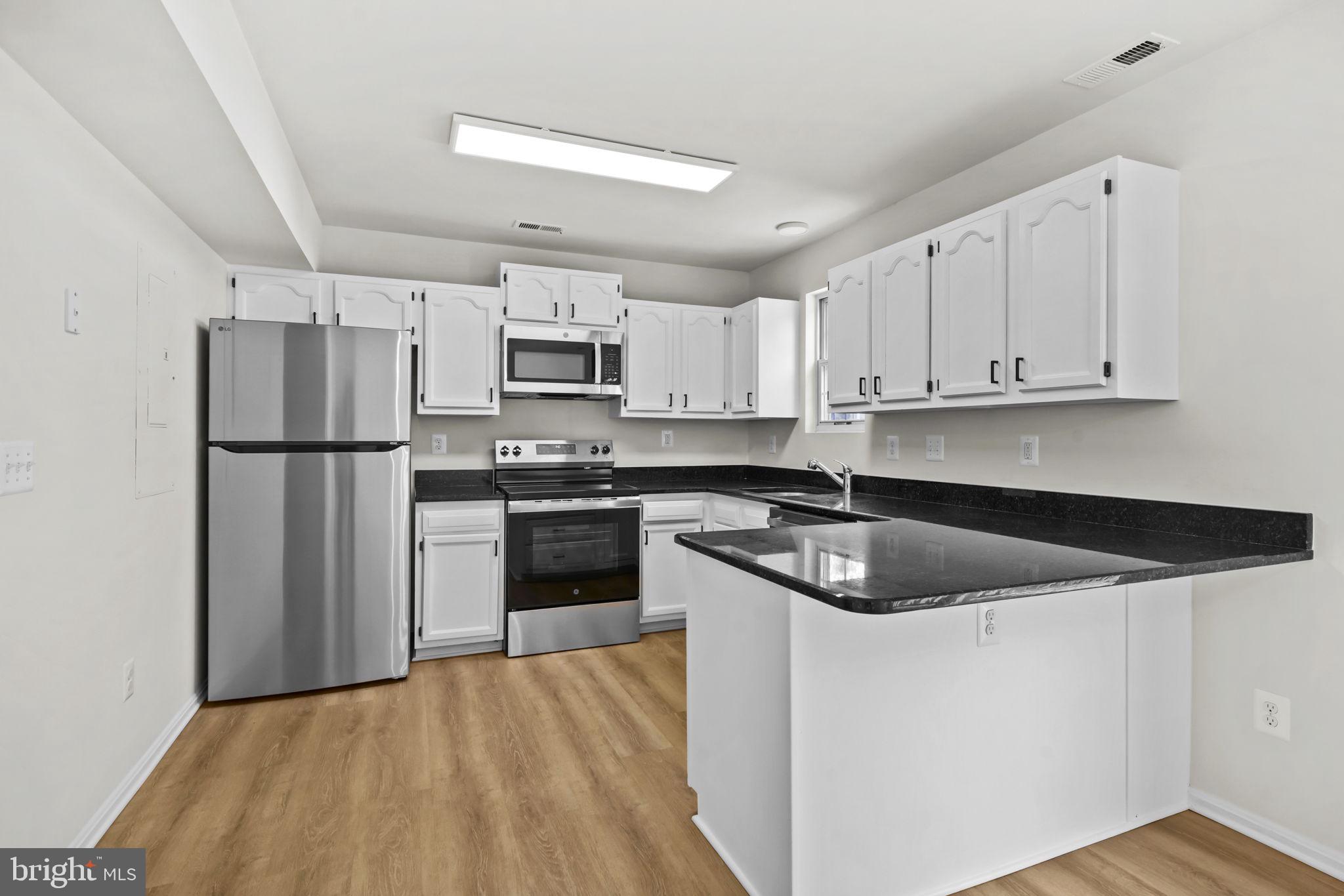 SELBY ON THE BAY - Residential