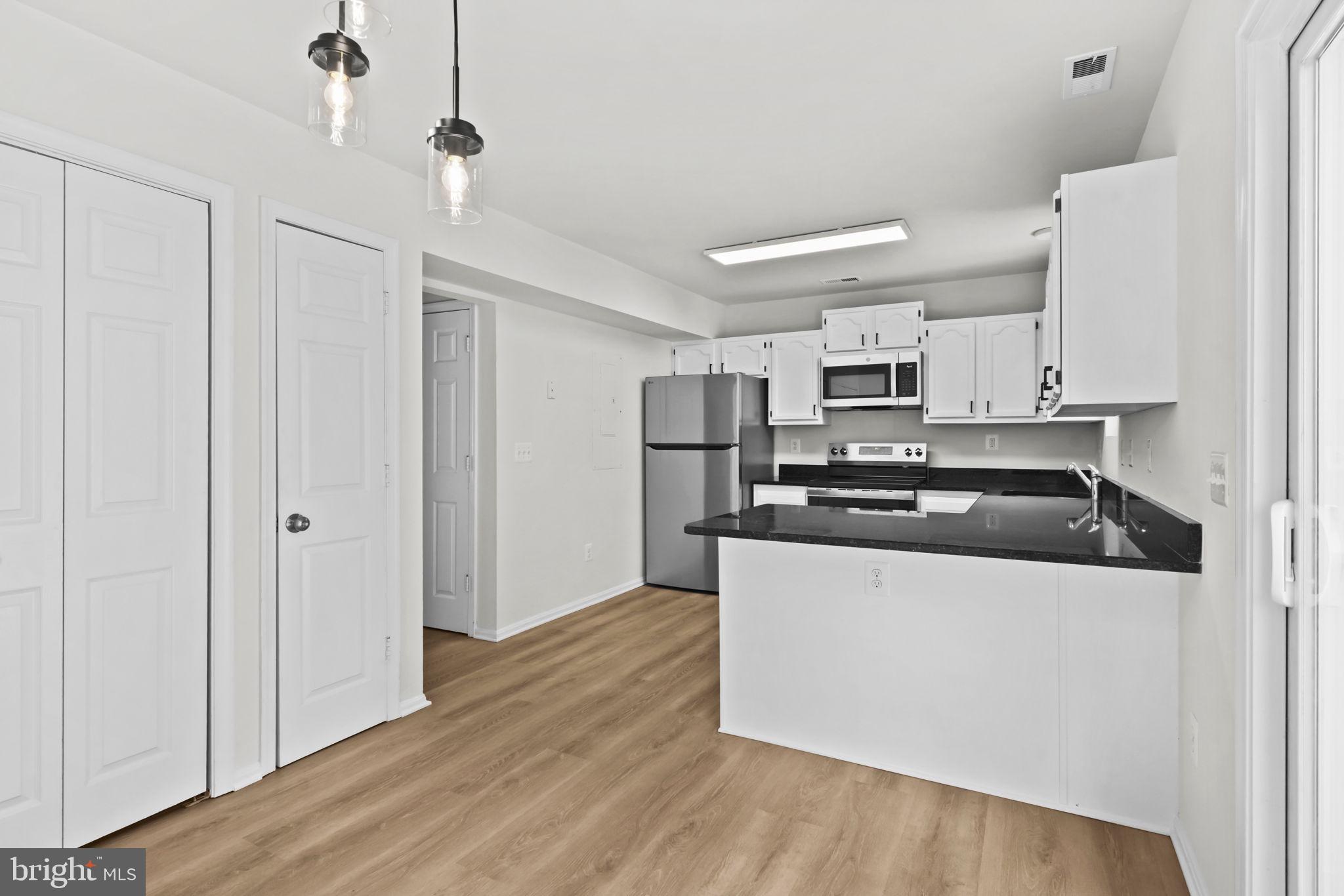 SELBY ON THE BAY - Residential