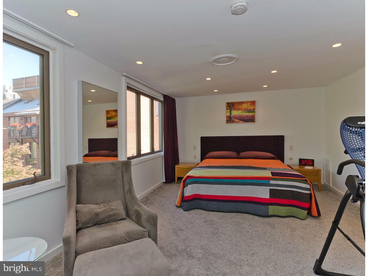 SOCIETY HILL - Residential