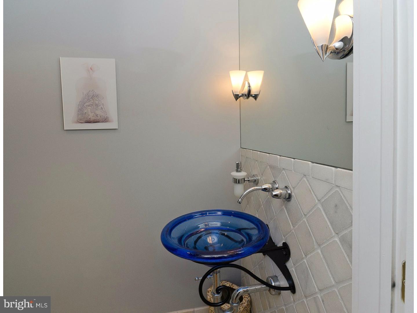 SOCIETY HILL - Residential