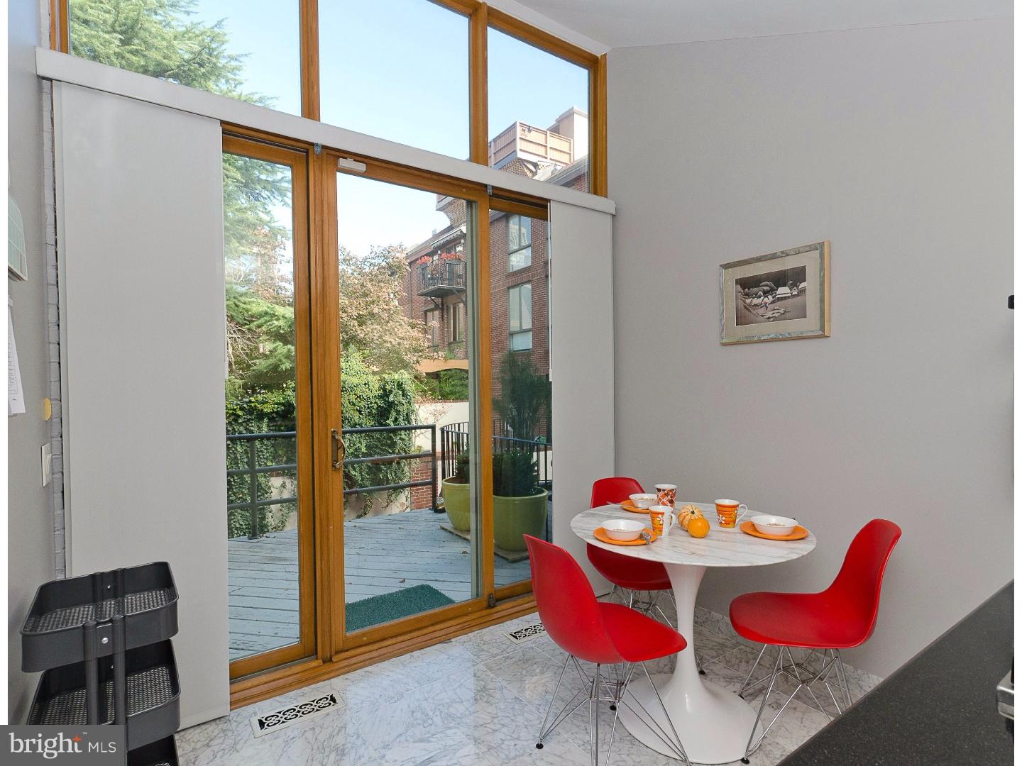 SOCIETY HILL - Residential