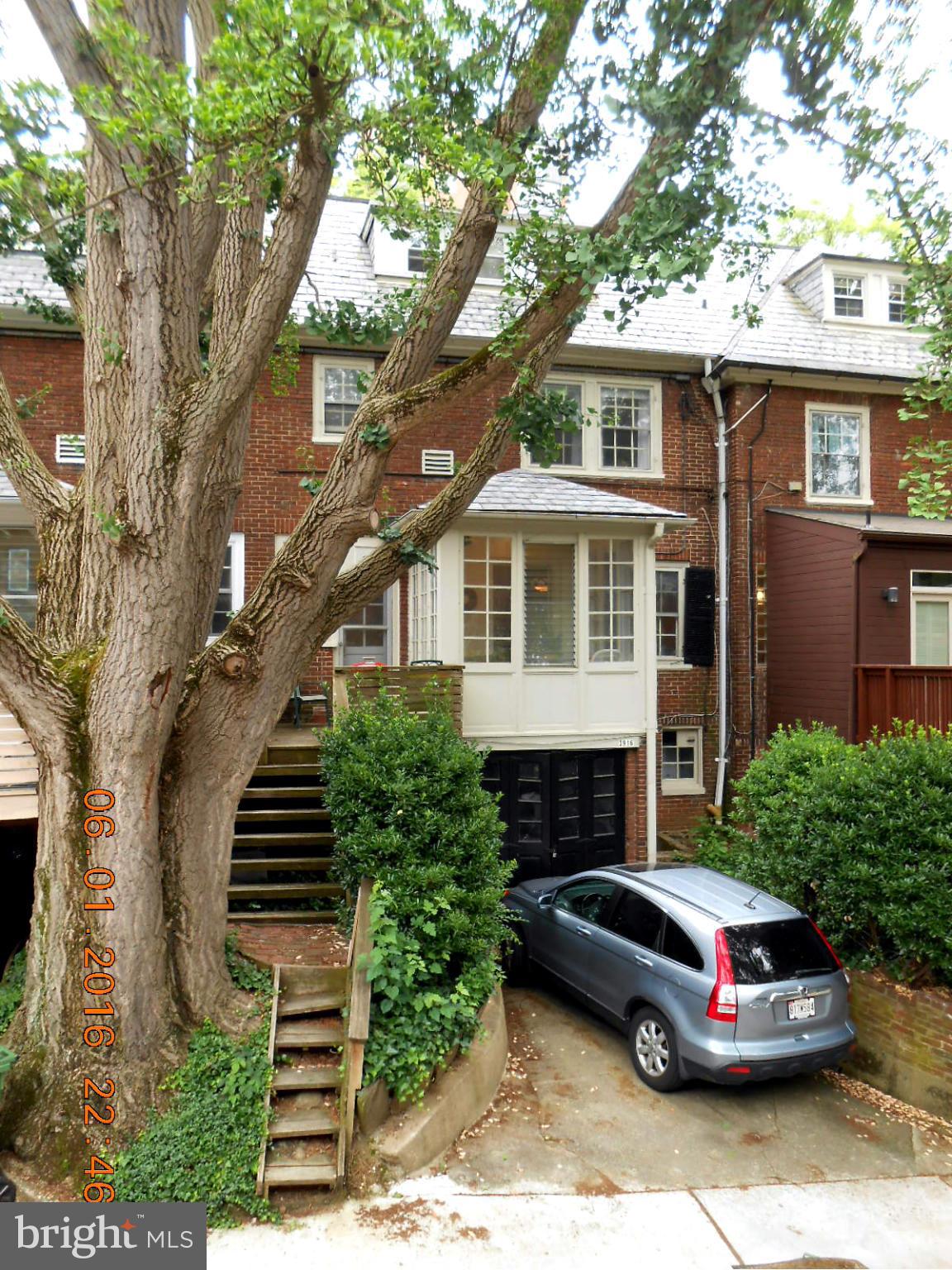 TUSCANY CANTERBURY - Residential