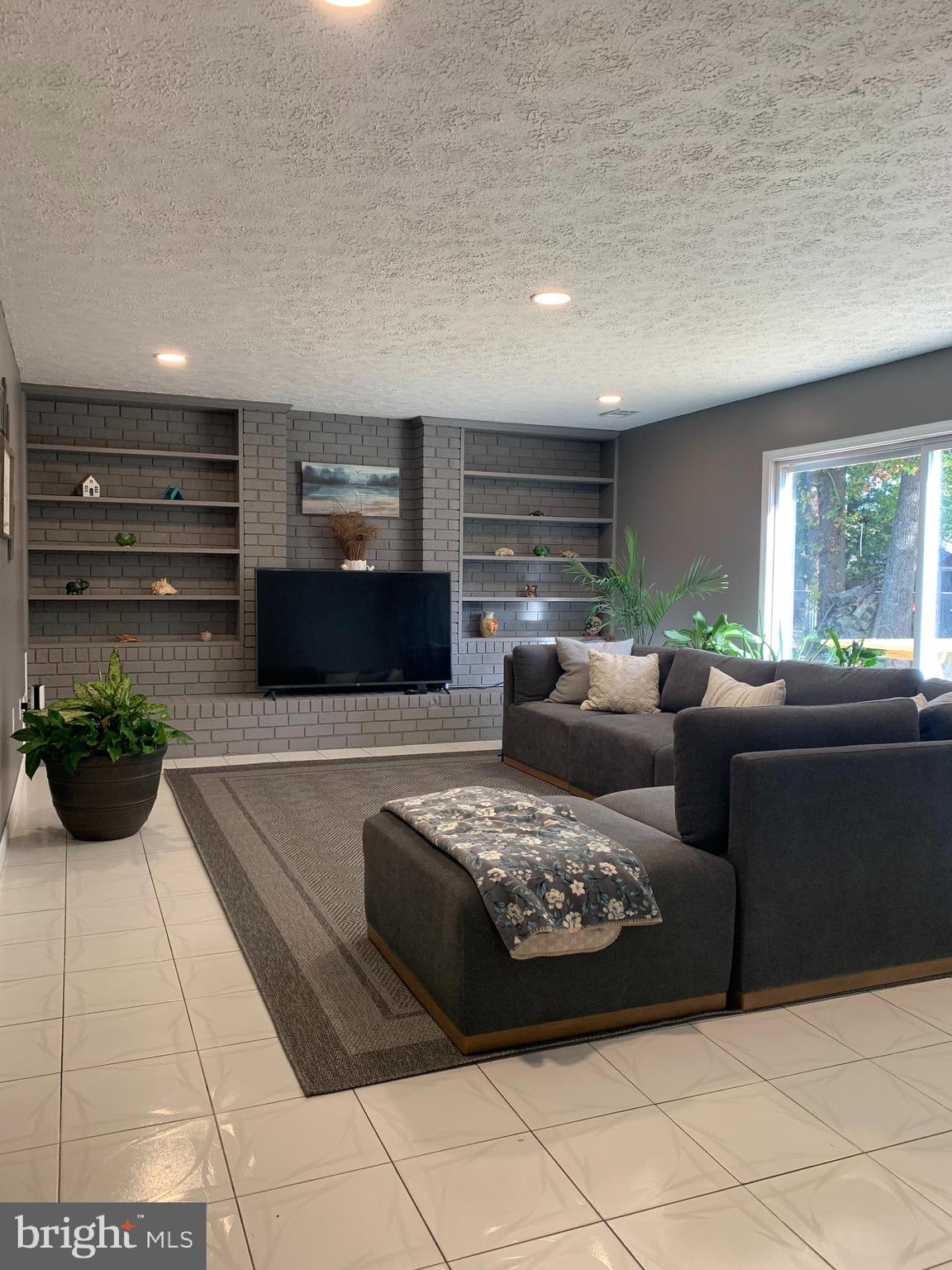 PINEFIELD - Residential