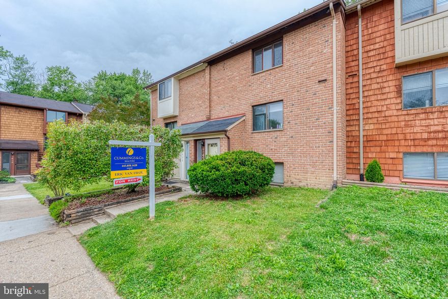 FOUR BEDROOMS IN THIS LARGE HOWARD HOMES TOWNHOUSE!   FRESHLY PAINTED.   NEW CARPET THROUGHOUT.   FINISHED BASEMENT FAMILY ROOM WITH SLIDING GLASS DOOR LEADING TO REARYARD OVERLOOKING WOODS!   CONVENIENT TO ROUTES 29 AND 32.   LONG TERM LEASE PREFERRED.