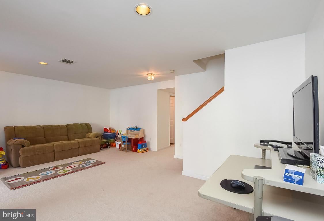 WELLINGTON/CLOVERHILL - Residential