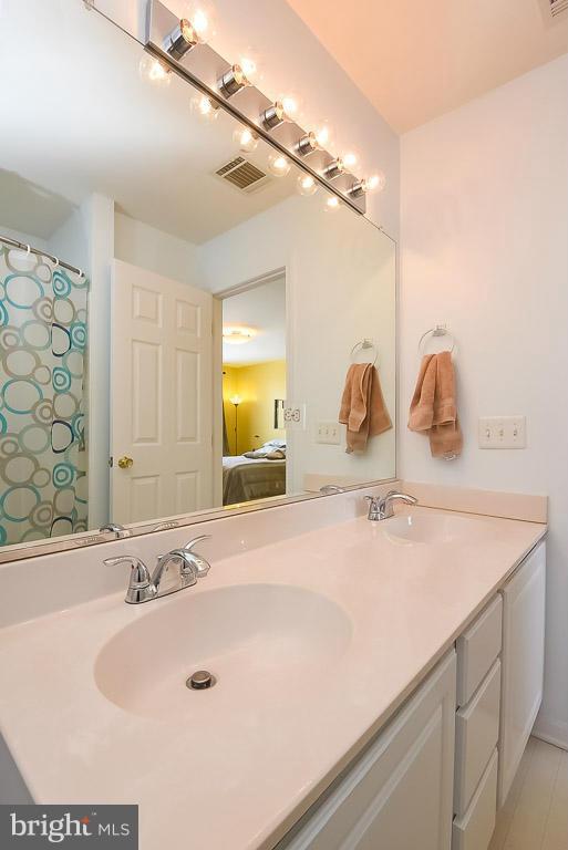 WELLINGTON/CLOVERHILL - Residential