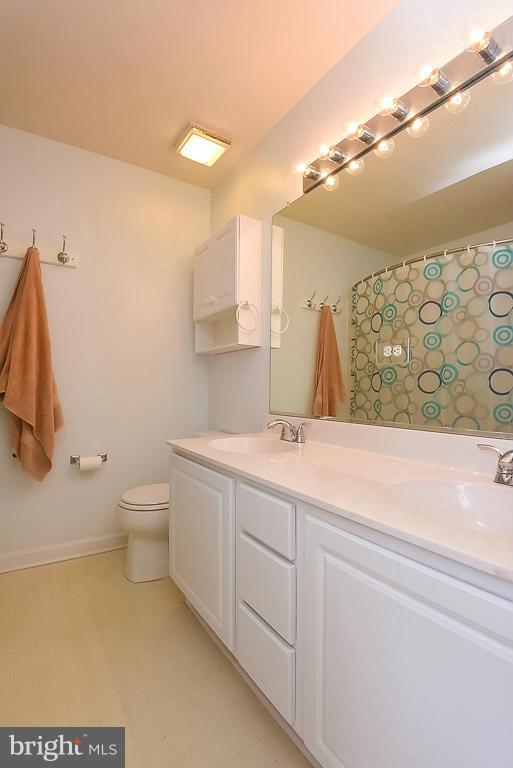 WELLINGTON/CLOVERHILL - Residential