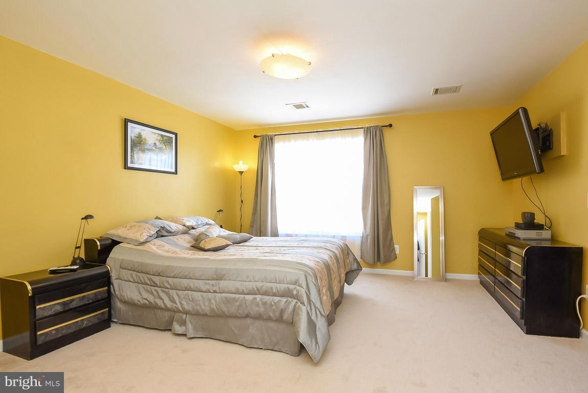 WELLINGTON/CLOVERHILL - Residential