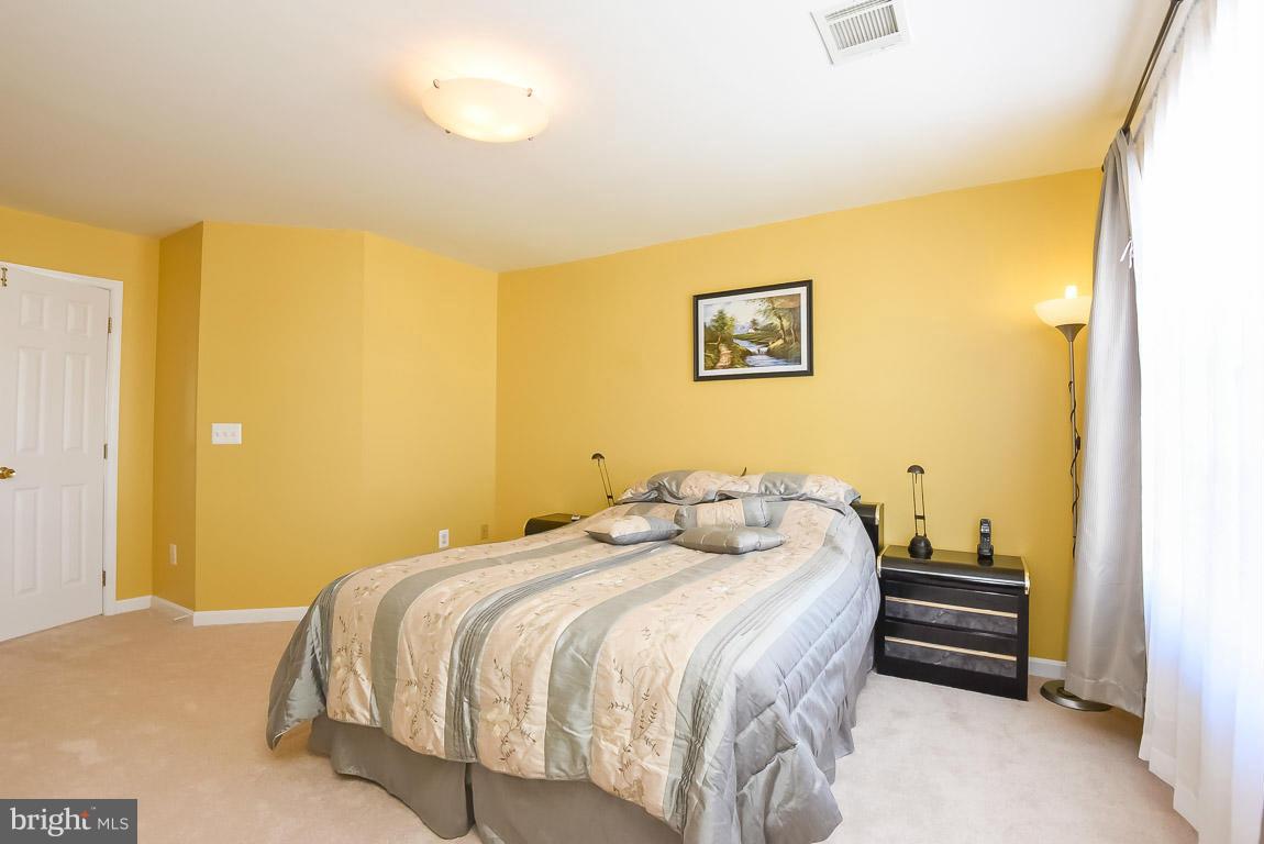 WELLINGTON/CLOVERHILL - Residential