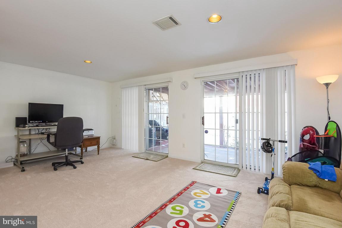 WELLINGTON/CLOVERHILL - Residential