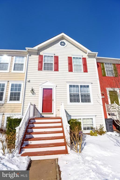 WELLINGTON/CLOVERHILL - Residential