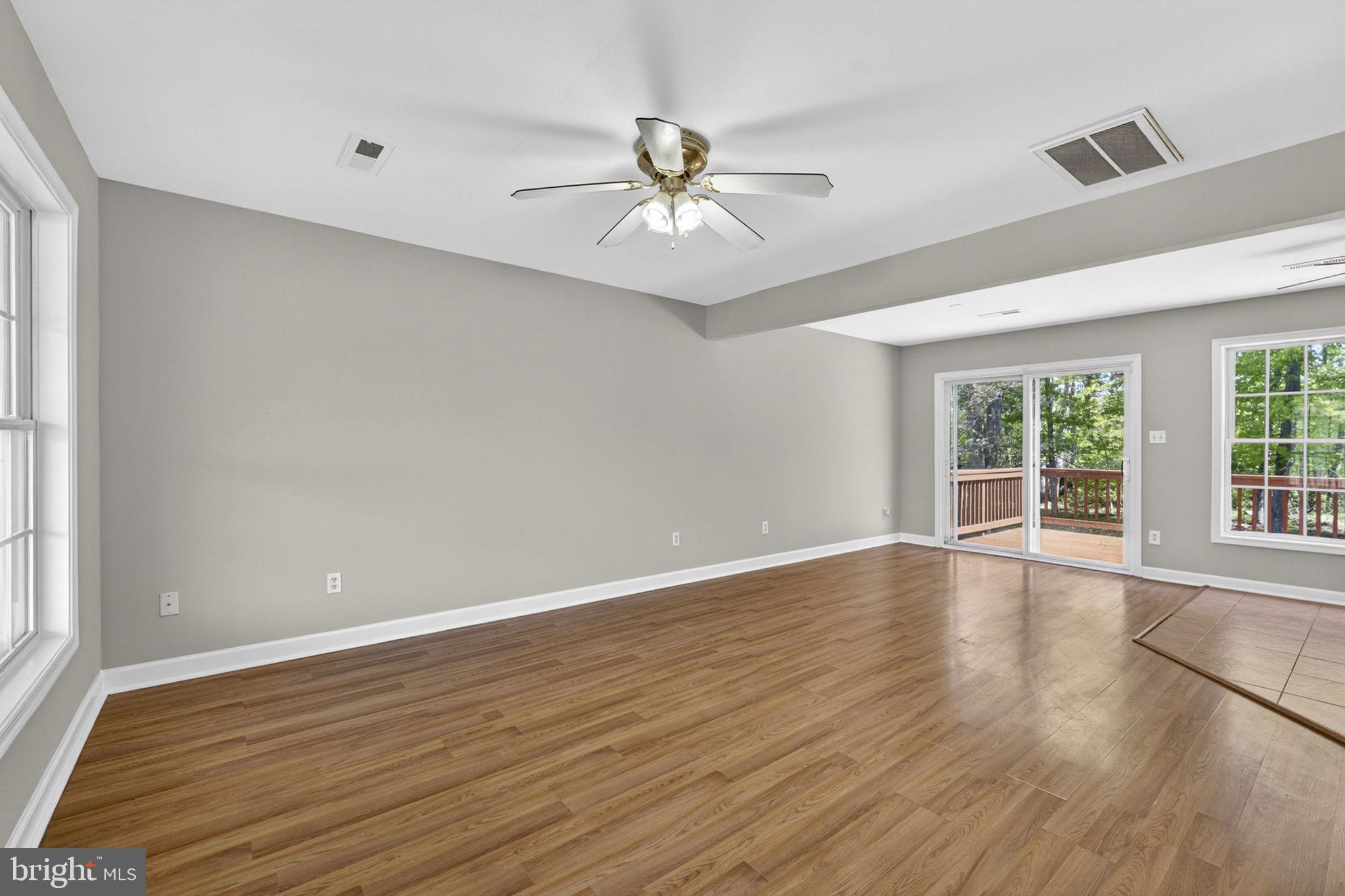 THE MEADOWS - Residential