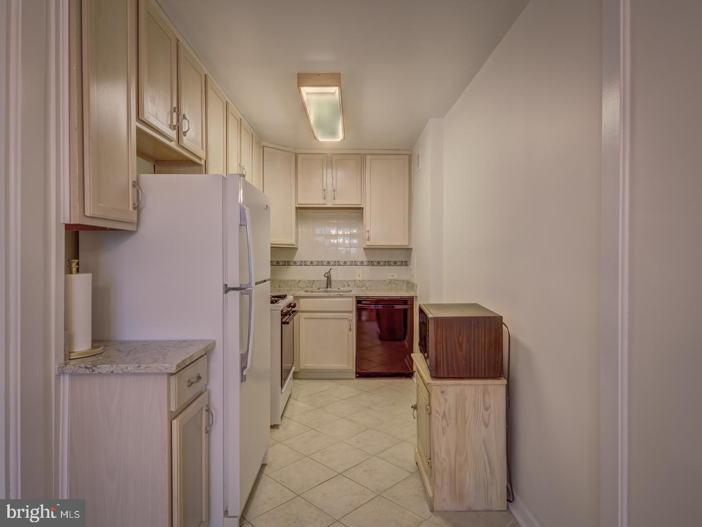 CARDINAL HOUSE - Residential Lease