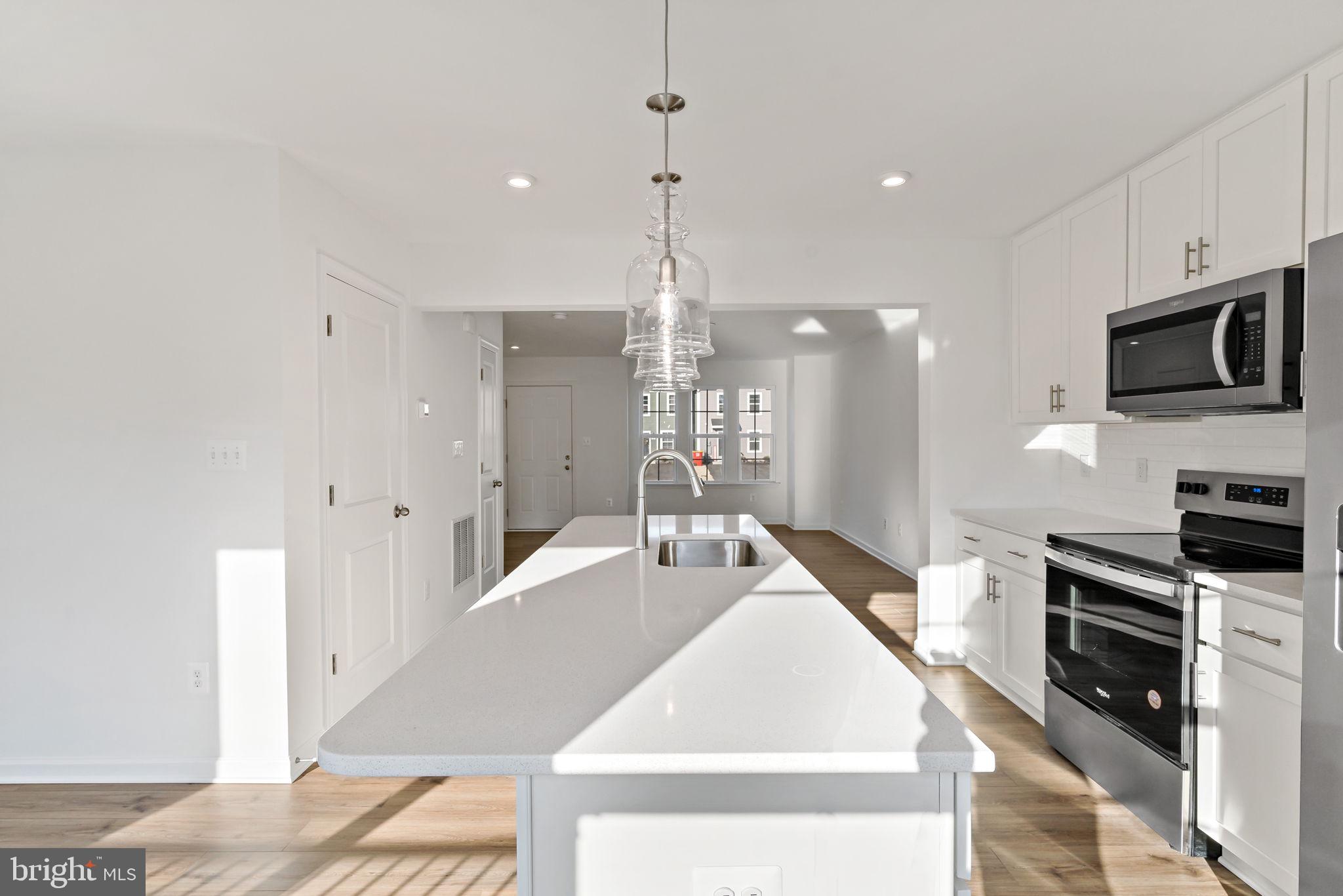 WHISPERING PINES - Residential