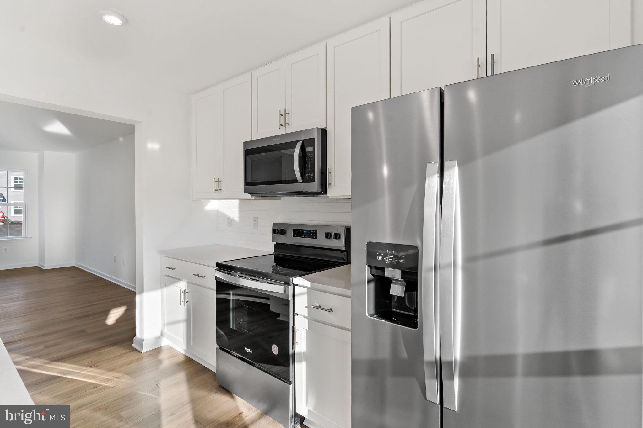 WHISPERING PINES - Residential